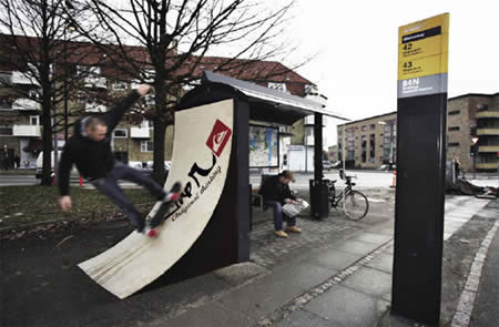 photos-of-unusual-bus-stops.jpg
